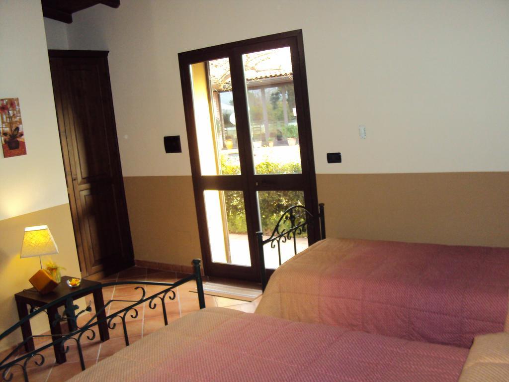 Agriturismo Il Pozzo Antico Mascali Kültér fotó