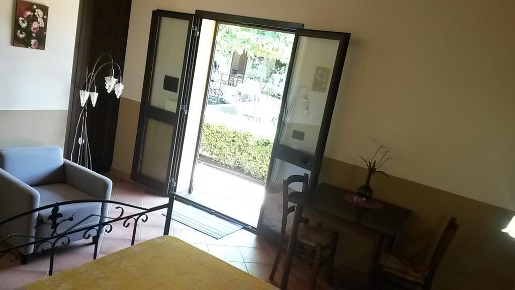 Agriturismo Il Pozzo Antico Mascali Kültér fotó